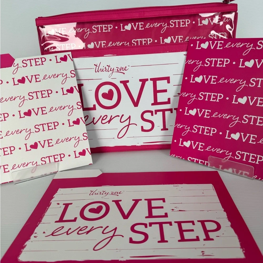 Thirty-One Pink 'Love Every Step' File Organizer